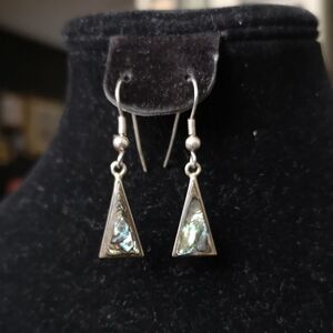 Beautiful Dainty Vintage Alpaca Mexico Silver Triangle Earrings with Abalone